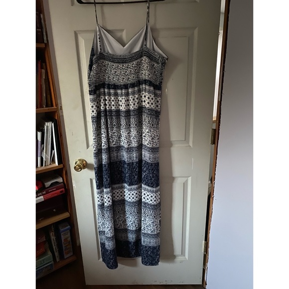 Maxi dress - Picture 2 of 2